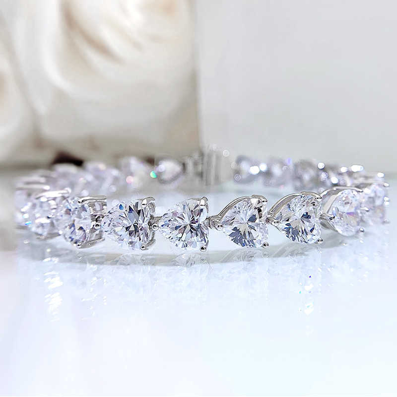 Luster Fine Jewelry Elegant Timeless Piece D White Full Diamond Heart Moissanite 925 Silver 10K 14K 18K Tennis Bracelet