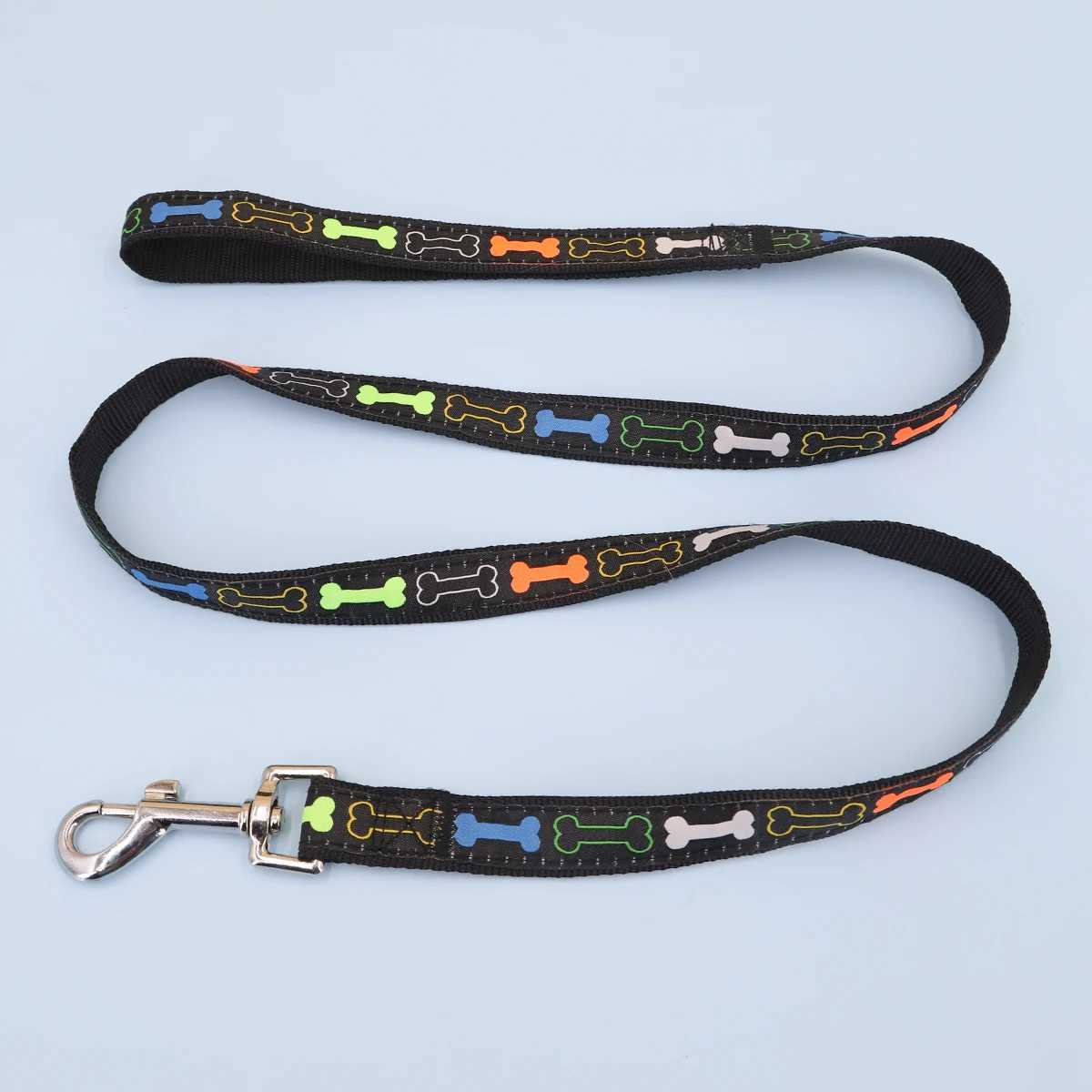 A cartoon bone dog leash for outdoor useXJ250218