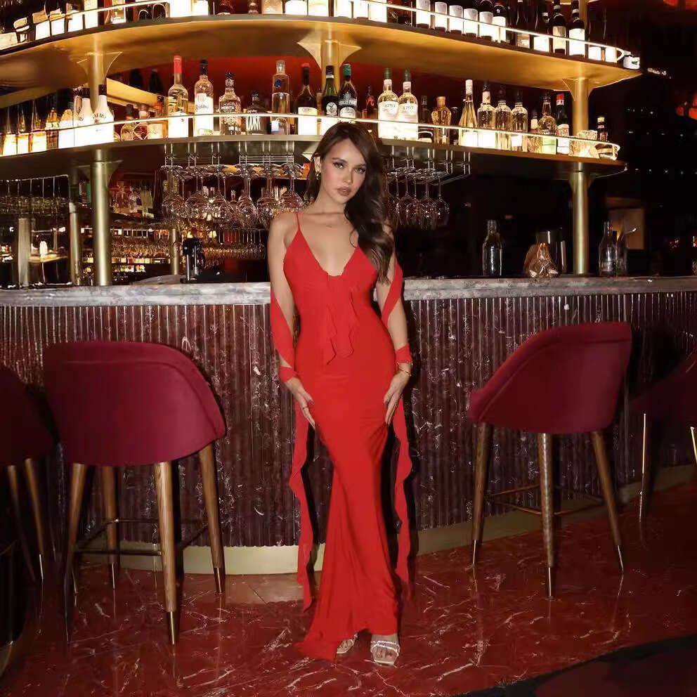 European and American women's summer sexy V-neck backless slim fit shoulder strap fish tail evening dress 2025 temperament versatile new trendy c