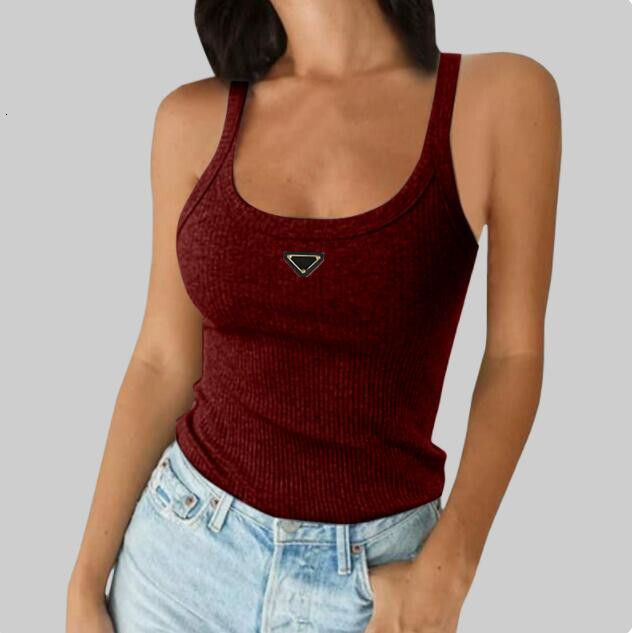 Hot 2024 designer Womens T Shirts Sleeveless Woman Fashion Vests Summer Tanks Camis Tees Vest Short Shirt Ice Silk Tops Sexy Off Shoulder