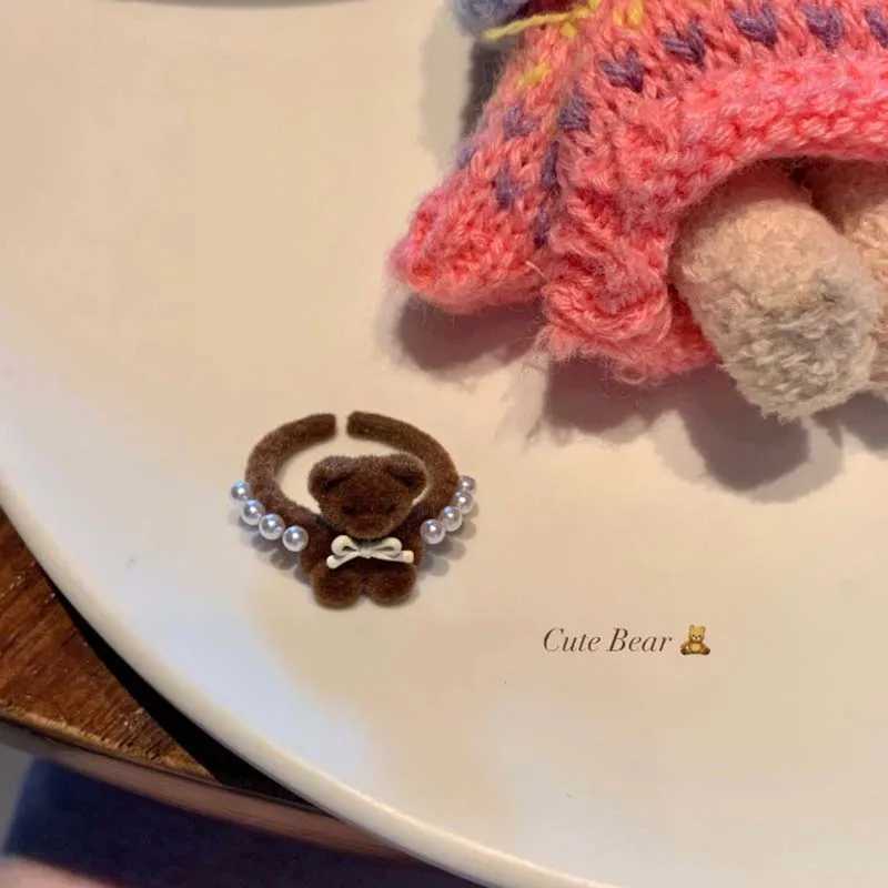 Cute Sweet Brown Plush Little Bear Rings for Women Girls Fashion Imitation Pearl Bow Opening Rings Good Friend Jewelry GiftsXJ250219