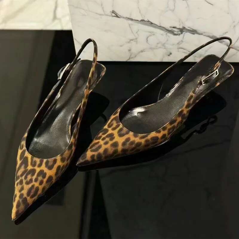 Pointed toe leopard women sgbacks low thin heels