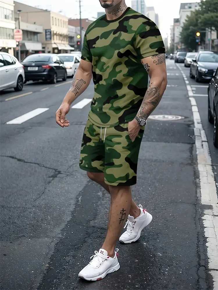 2024 New Summer Sportswear Mens Short Sleeve Shorts 2 Piece Set Mens Street Camouflage Print Trendy Shorts Set Mens ClothingXJ250218