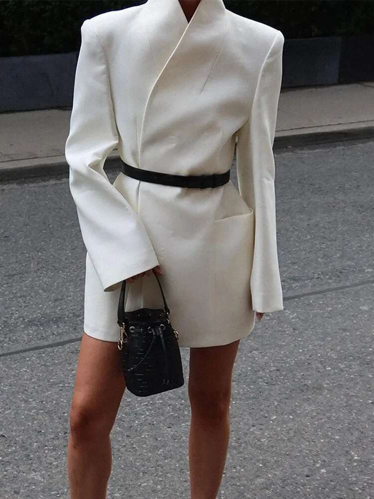 Elegant White Stand Collar Double Pocket Jacket Women Fashion Long Sleeves Cuff Buttons Blazer Spring Office Lady Outwears