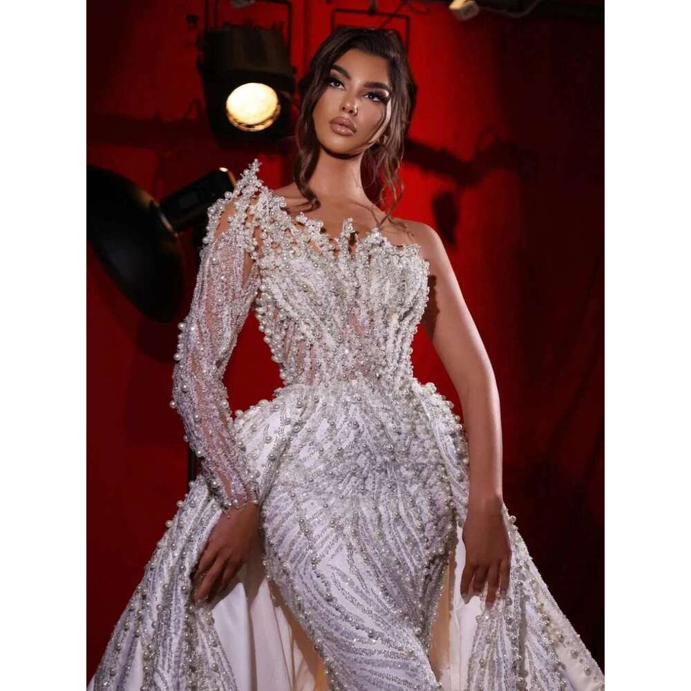 Classic Wedding Dress Pearls Sequins Bridal Gown One Shoulder Mermaid Bride Dresses Detachable Train Customized Vestido de novia
