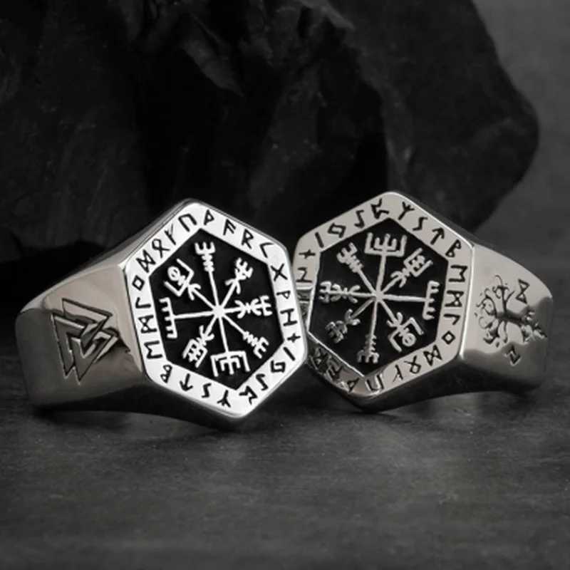 Vintage Viking Rune Signet Scandinavn Rings for Men Domineering Punk Nordic Amulet Jewelry WholesaleXJ250219