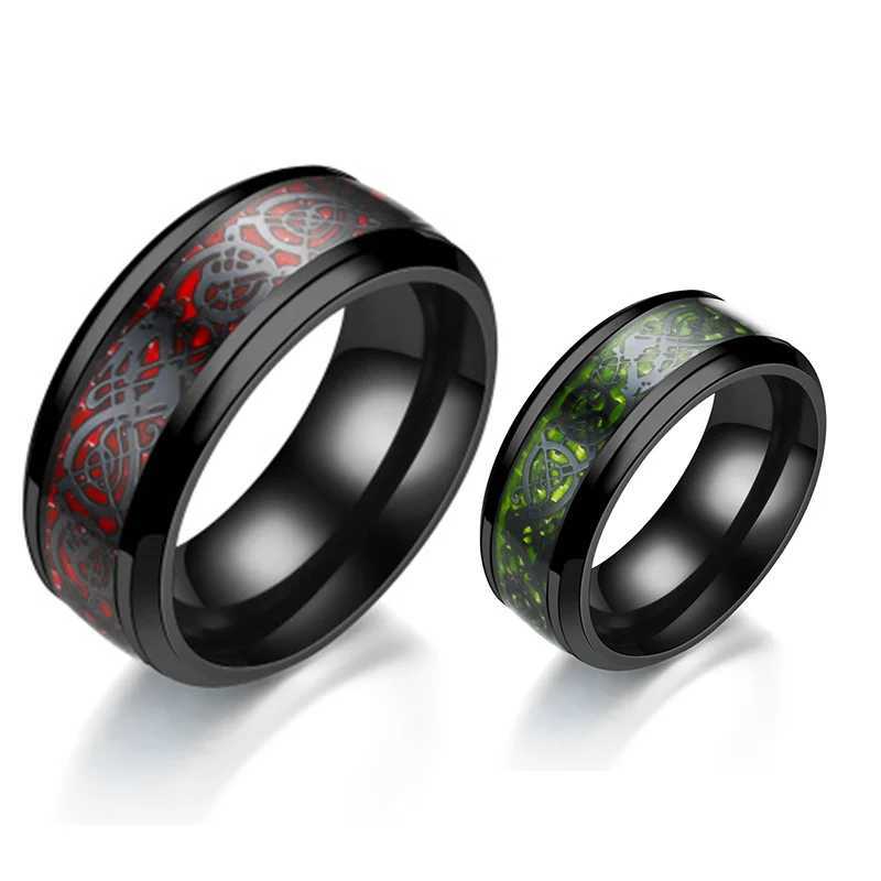 2024 Stainless Steel Dragon Ring for Men Inlay Purple Red Green Black Carbon Fiber Ring Wedding Band Jewelry Size 6-13XJ250219