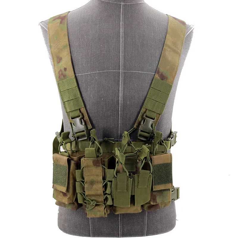FG atacs Tactical Chest Rig Bag Molle Airsoft Vest with Magazine Pouch Holster Hunting Functional Two Way Walkie Talkie HolderXJ250219