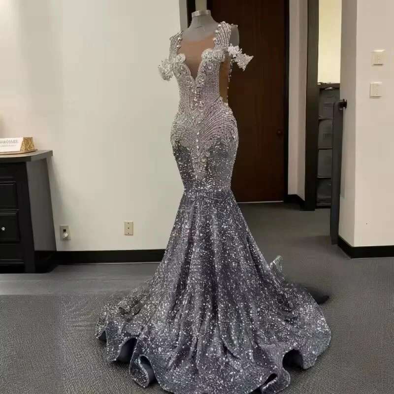 Sier Gray Prom Dresses 2025 Sexy Backless Sheer Neck Sequin Birthday Evening Party Gowns Customized Vestidos De Gala