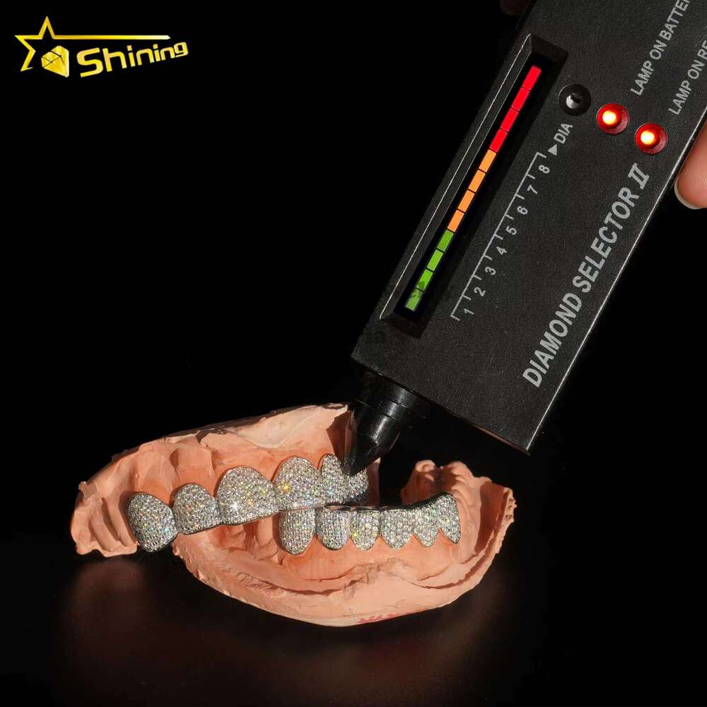 Custom Fashion Hip Hop Jewelry Sterg Sier Iced Out VVS Dia Round Cut Moissanite Teeth Grillz for Mens