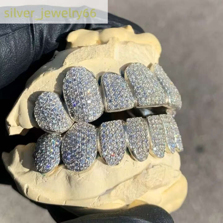 Fully Enhanced VVS Clarity Moissanite Dia Iced Out Teeth Grillz Hip Hop Jewelry in Sterg Sier Custom Size