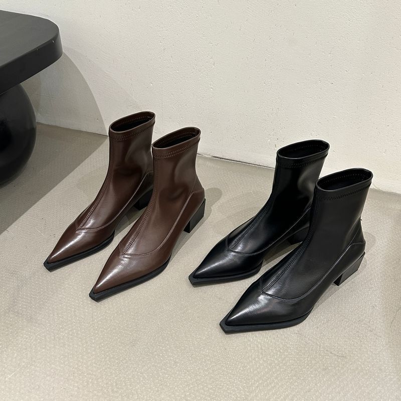 S Pointed Short For Women, New 2024 Autumn Winter Women's Fashion, Thick And Slim Boots, Niche Design, Martin Boots