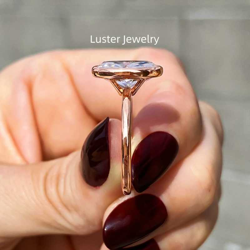 Luster Jewellery GRA D White 10/14/18k Oval Moissanite Gold Wedding Womens Rings