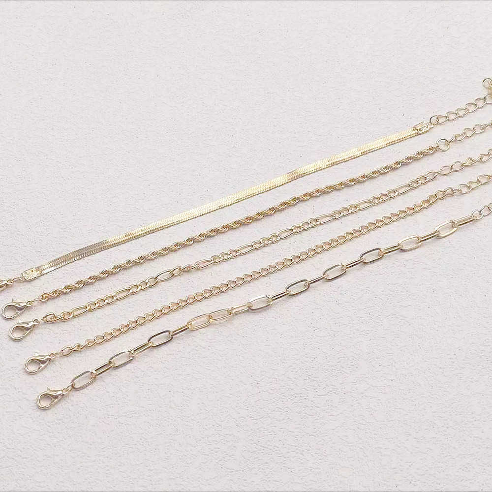 Charm Bracelets Bohemian Minimalist Handicraft Metal Figaro Chain Womens Set Multi layered Chain Minimalist Bracelet H25220