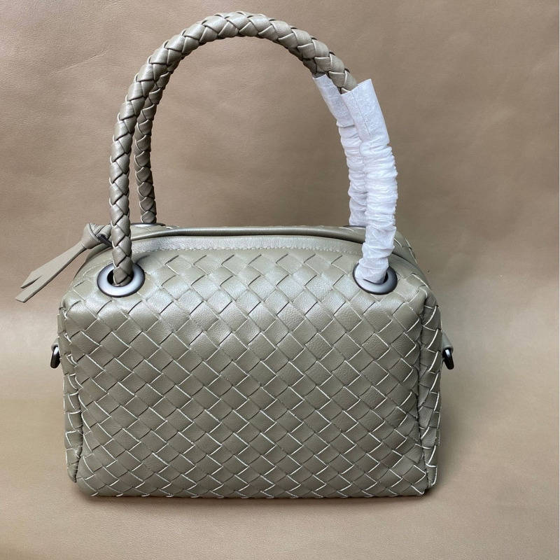 Handheld Shoulder High-End Crossbody Woven Women's Sheepskin Pillow Bag, Large And Small Boston Bowling Bag