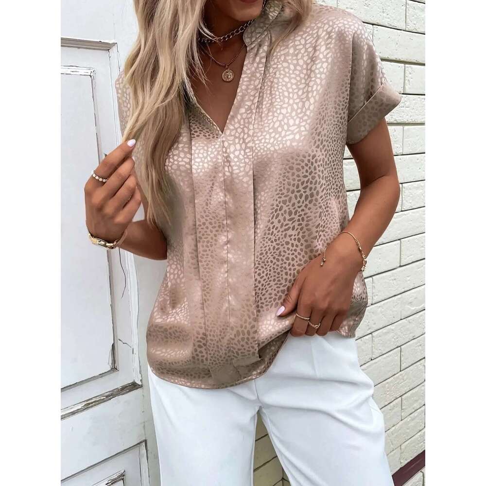 Women's Fashionable And Elegant V-Neck Leopard Print Short Sleeved Commuting Shirt Casual Top