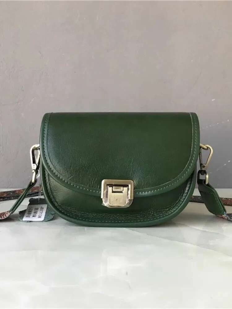 Retro Design Hasp Cowskin Saddle Women Wide Strap Single Shoulder Crossbody Bag Office Ladies Solid Genuine Leather Bags