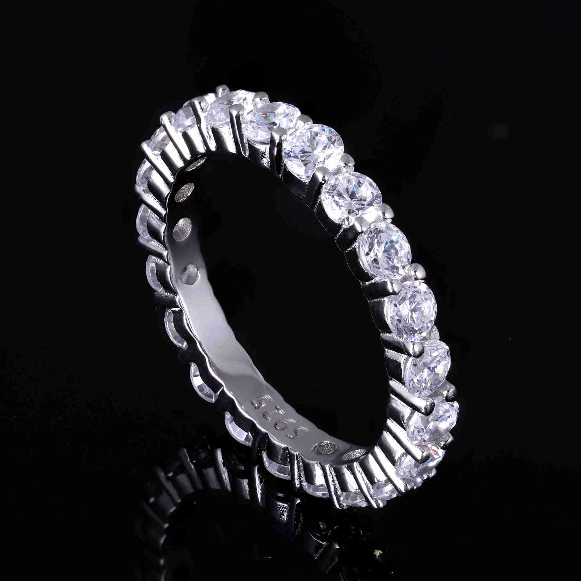 Luster New Jewelry 925 Sterling Silver GRA White 3mm Round Eternity Moissanite Band Ring for Engagement