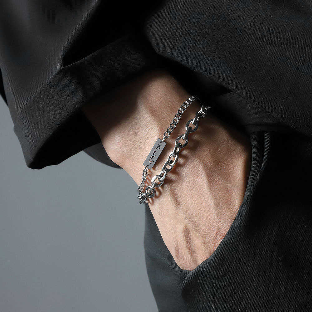 Charm Bracelets Mens bracelet Mens fashion High sense Simple and generous Mens personality Cool hip-hop Cuban mens titanium steel bracelet H25220