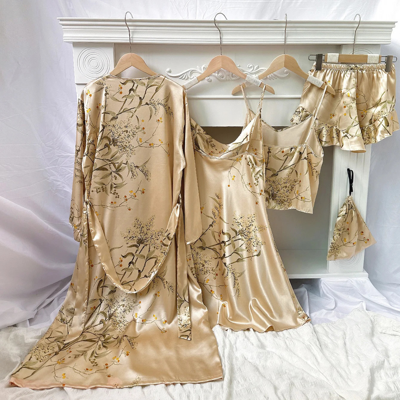 Home Wearing Simple Five Piece with Cherry Womens Thin Pamas Shorts Camel Skin Set 250219