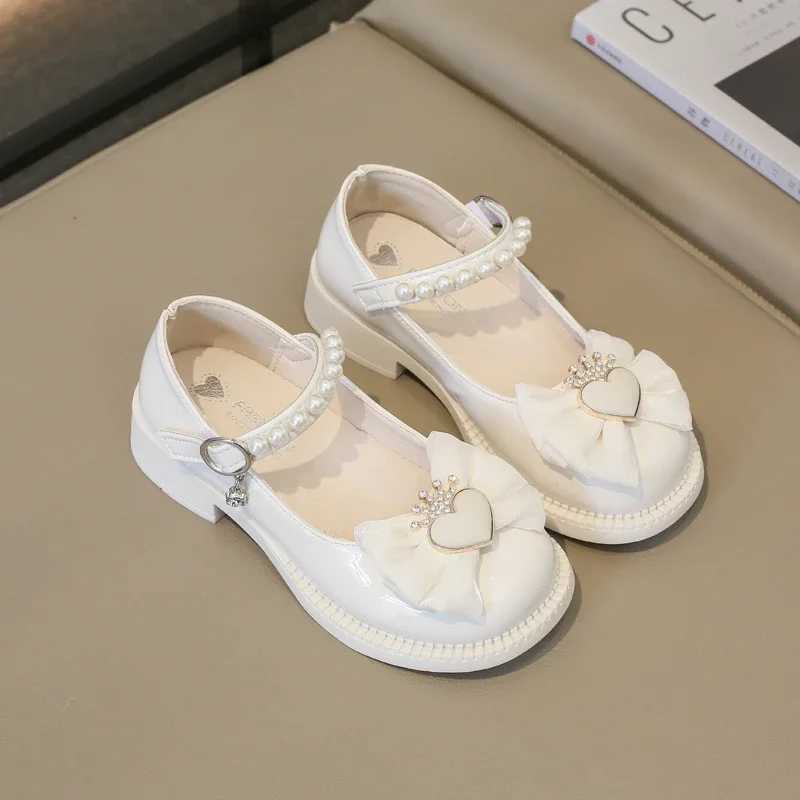 Sweet Children Princess Shoes 2024 Elegant Love Crown Bow Childrens Leather Shoes Fashion Girls Pearl Single Shoes Mary Janes X250220