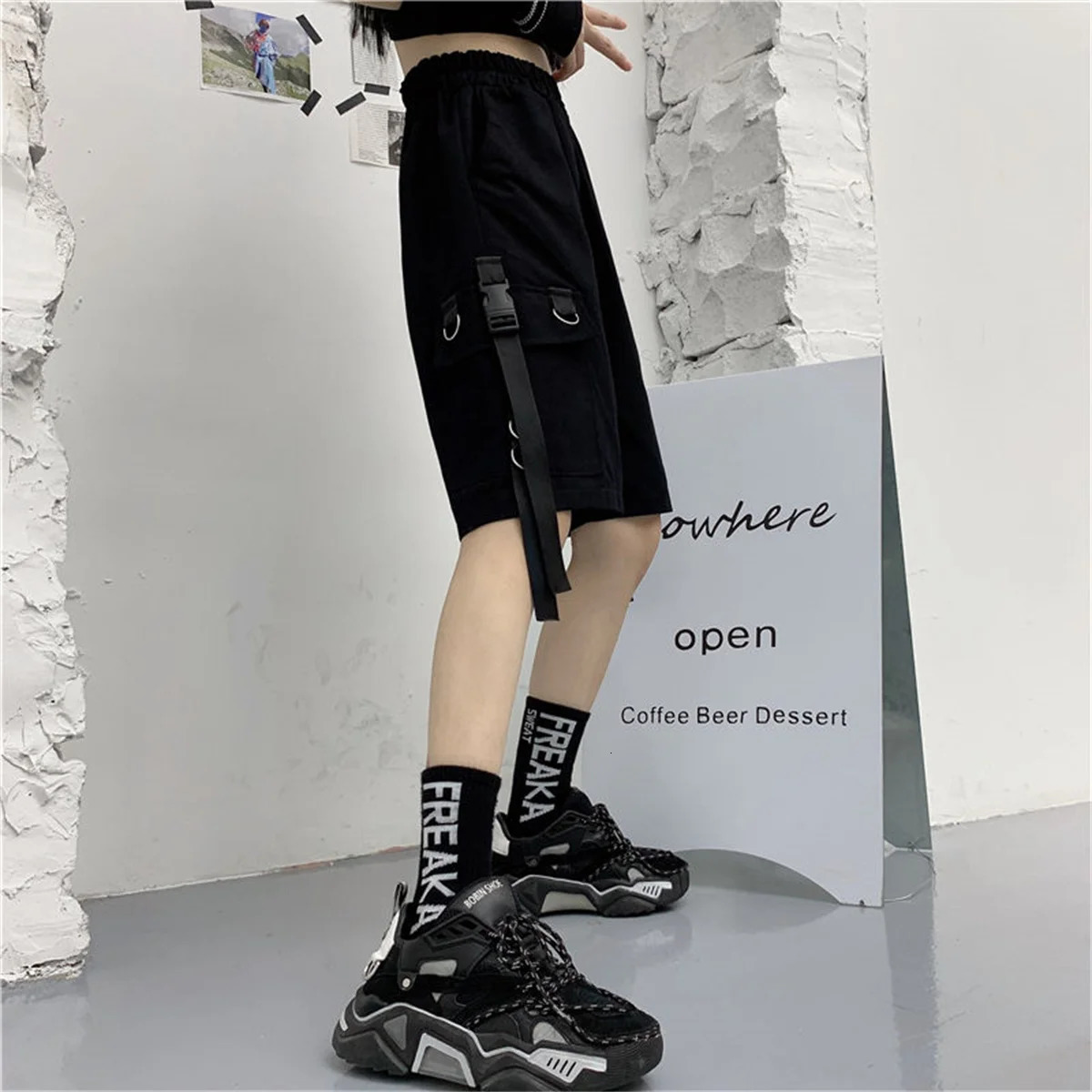 Loose cargo shorts for women large pocket Harajuku Japanese shorts for girls couple Korean Ulzzang Trendy Street summer hip-hop shorts for girls 25021
