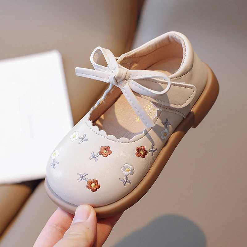 Little girl autumn leather shoes embroidered classic childrens flat shoes beige brown light 21-30 childrens Mary Jens X250220