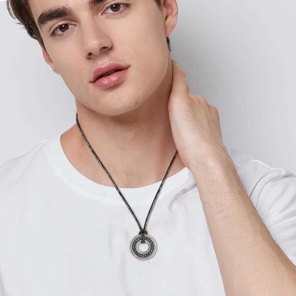 LIKGREAT Vintage Nordic Rune Necklaces for Men Stainl Steel Norse Runes Viking Jewerly Pagan Elder Futhark Pendant AmuletXJ250219