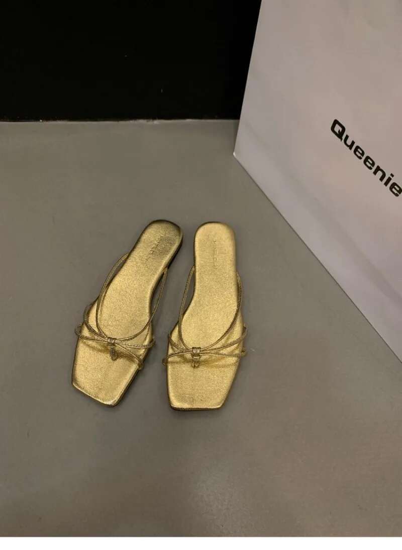 2025 Summer Flip p Slippers Fashion Women's Narrow Band Flat Shoes Ladies Casual Outdoor Beach Slides Sandalias ddmykukumalu