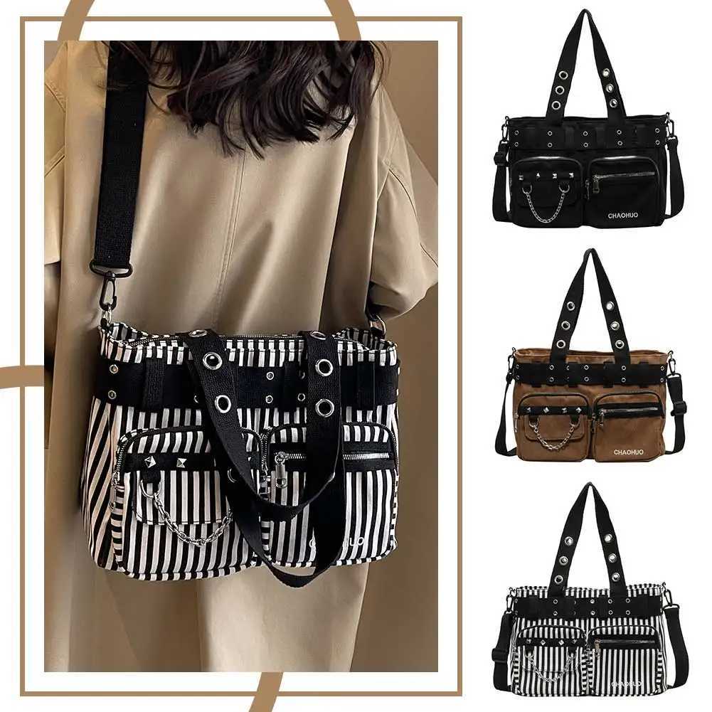 Women Rockabilly Shoulder Bag with Chain Canvas Crossbody Bag Zipper Closure Gothic Satchel Bag Female Outdoor Bag Y250218
