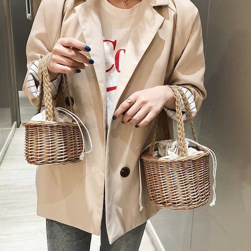 Willow Womens Beach Straw Bag Lattan Bucket Womens Handbag Bohemian Womens Small Hand Basket Handmade Summer Top Handle Handbag Z250219