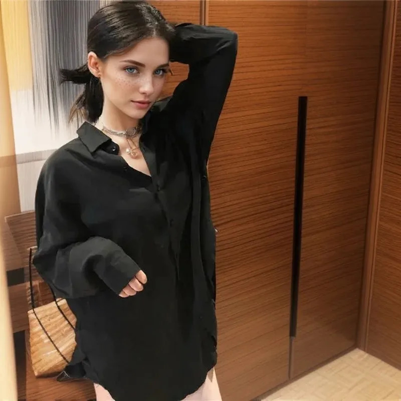 Spring In Minimalist Full Sleeve Women White Basic Shirt Korea Style Button Up Pocket Oversize Woman Blouse Clothing 250219