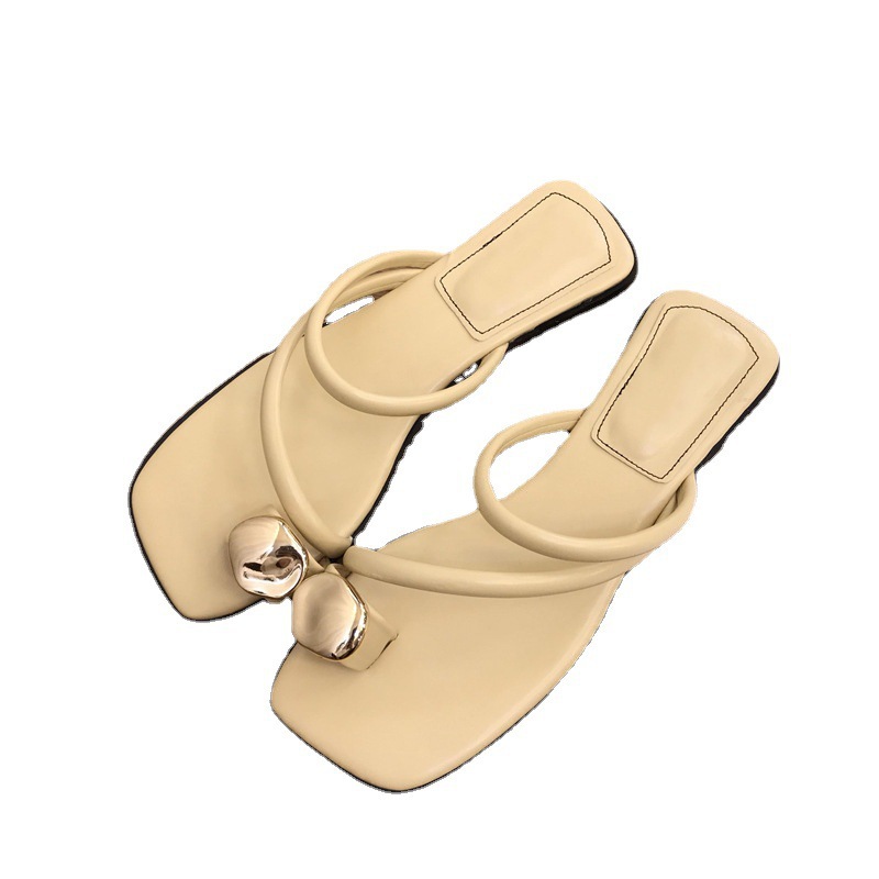 Free shipping designer Sandals for woman 2025 new summer Solid Flat Heel Daily Outfit slippers
