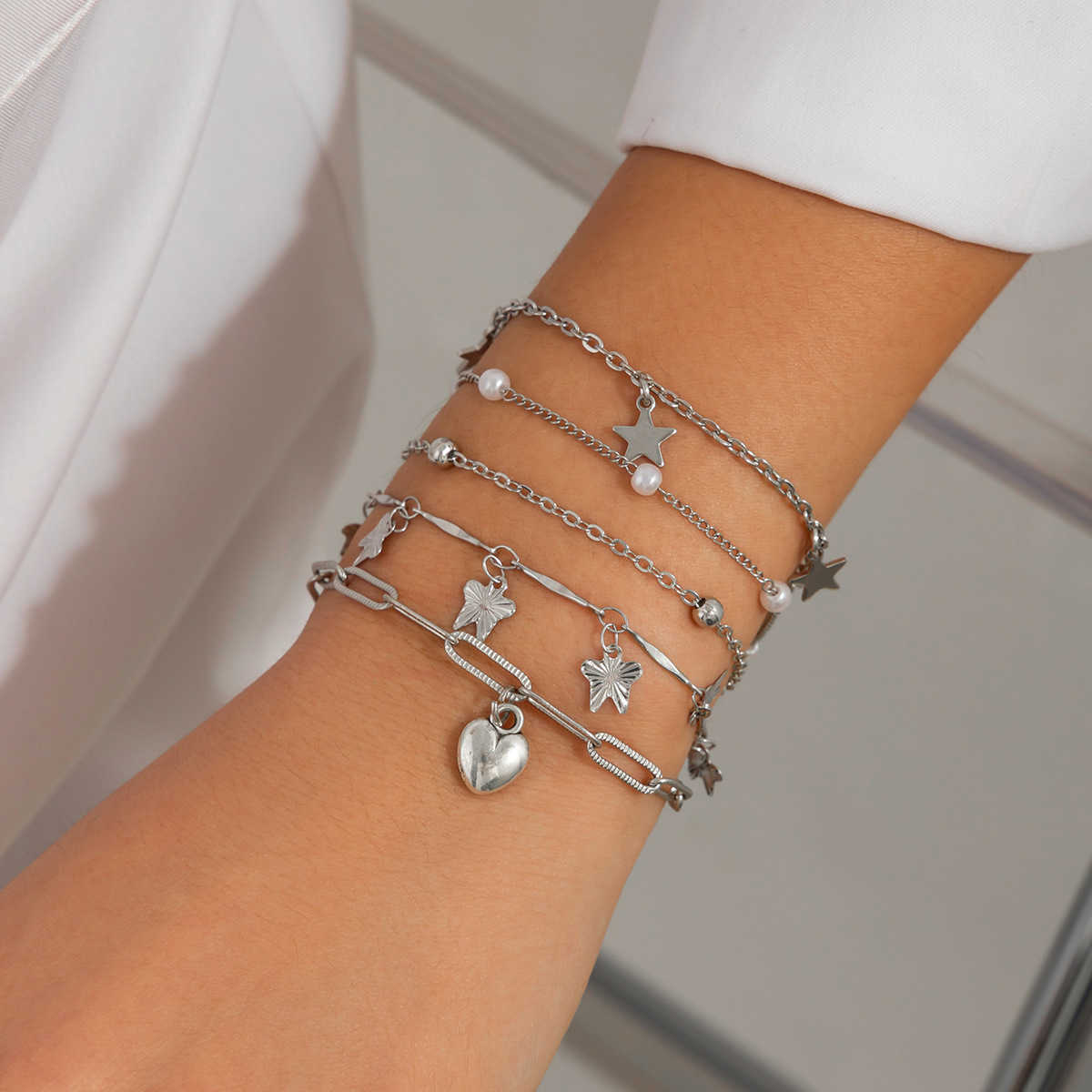 Charm Bracelets Jewelry fashion butterfly combined with gold bracelet simple pearl irregular Brelet set H25220