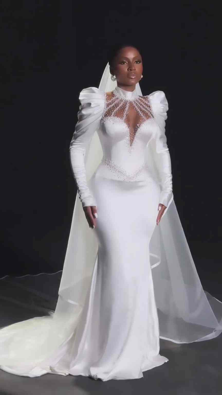 Black Women Mermaid Wedding Dresses High Neck Long Sleeve Appliques Bridal Gowns Dress Customized Beads Vestio De Novia