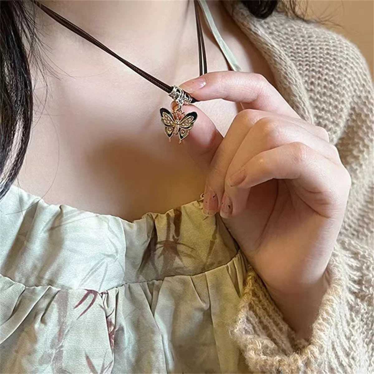 Fashion Korean Butterfly Necklace for Women Braided Rope Fairycore Necklaces Temperament Fashion Jewelry Summer Hip Hop NecklaceXJ250219
