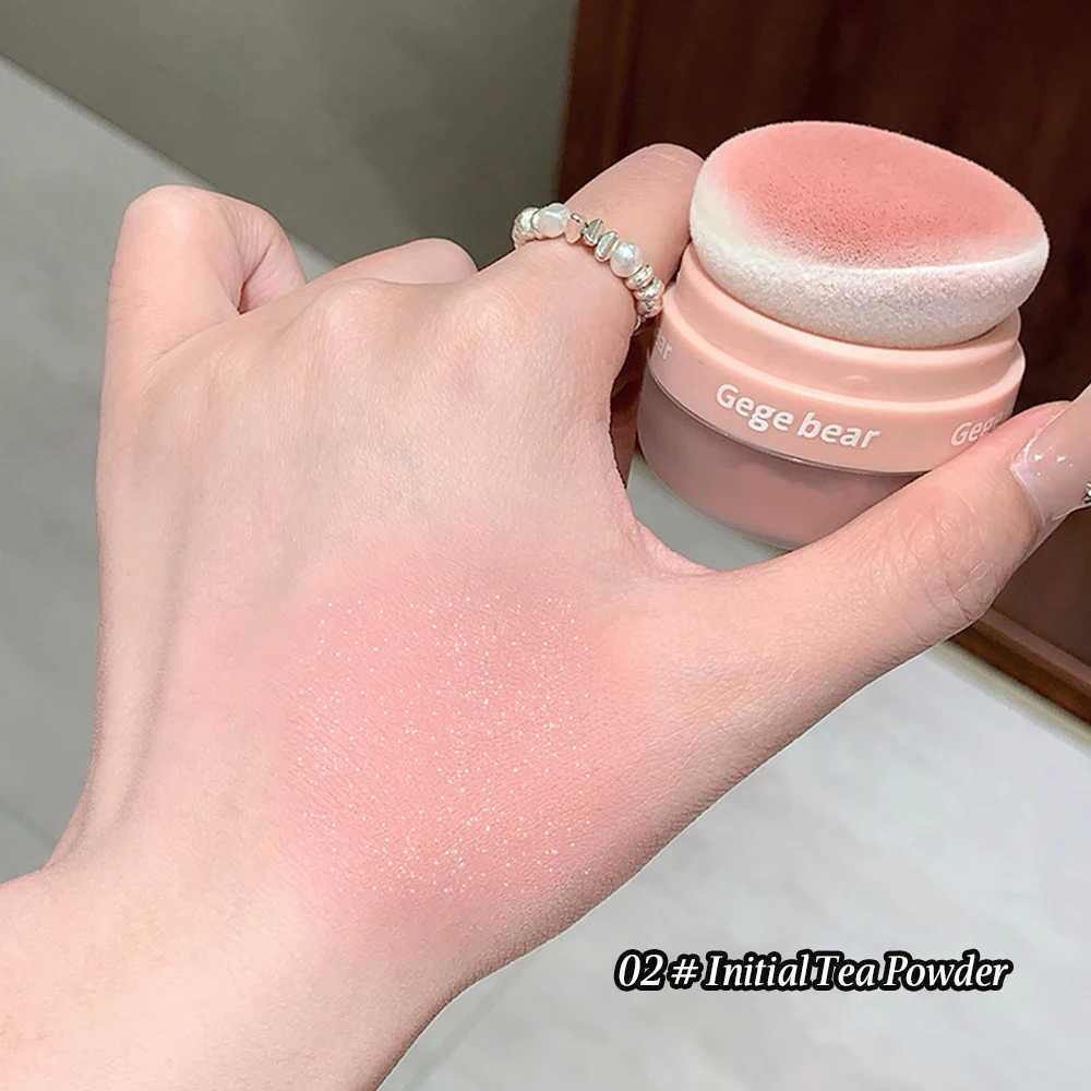 Gege Bear Lazy Air Cushion B Comes With A Built-in Sponge And A Mirror Design Allowing For A Natural Blended ApplicationW250220