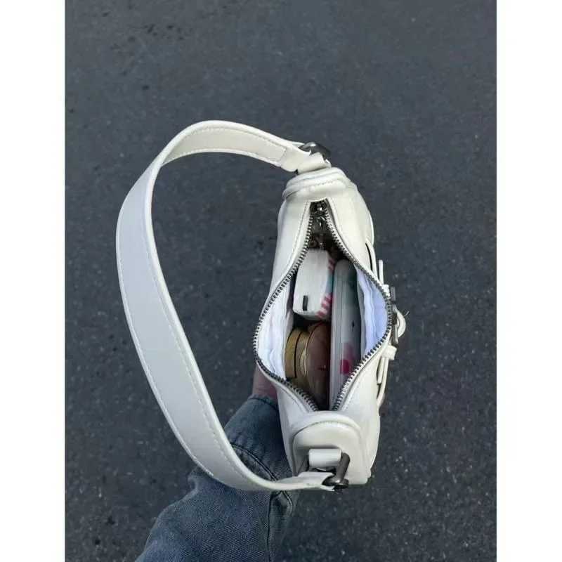 Handbag womens small bag mobile phone bag new high-end feeling autumn retro denim star girl shoulder bag niche hand bag Y250218