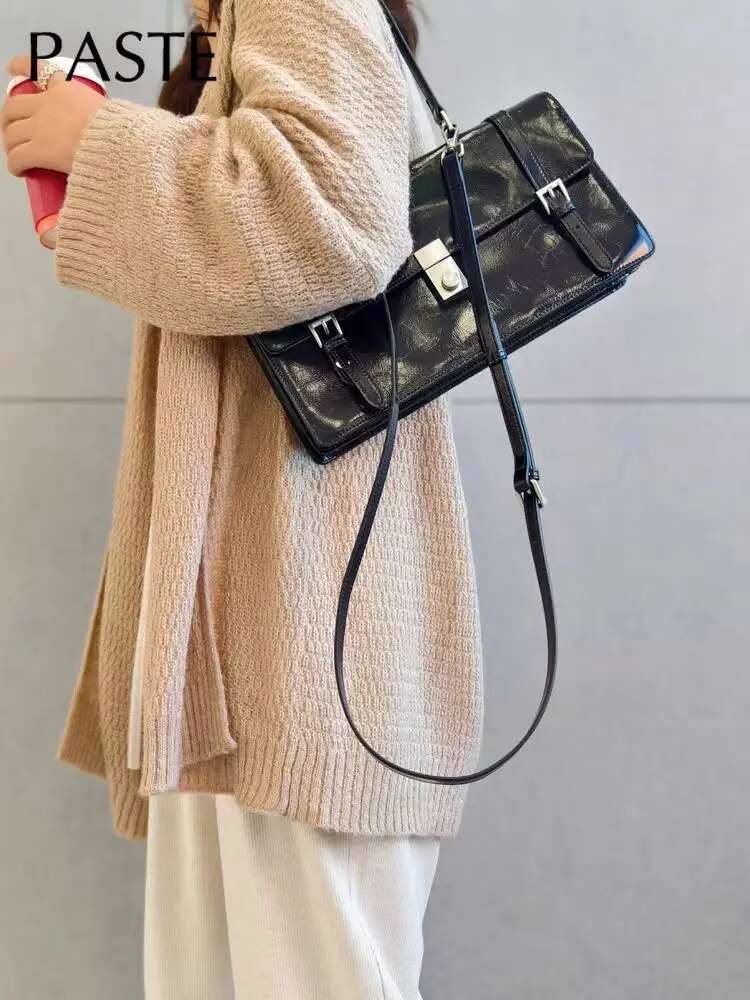 New 2025 Wine Red Glossy Retro Style Trunk Tote Lock Design Cowhide Leather Women Messenger Bag High-End Long-Handle Handbag