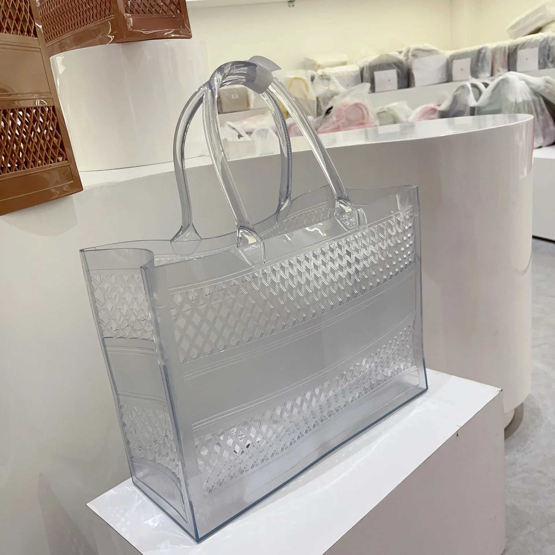Large capacity PVC womens handbag hollow handbag luxury designer shopping bag womens shopping basket womens beach bag Z250219