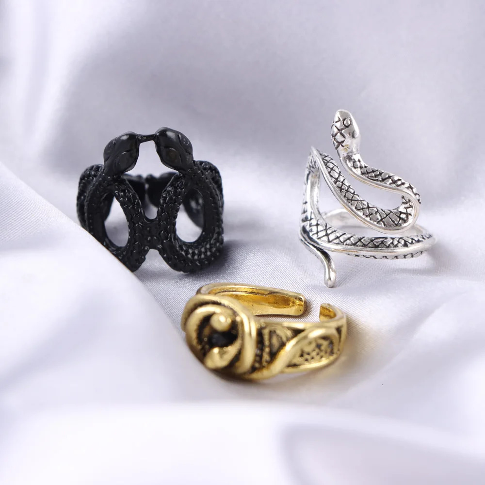 Wholesale 30Pcs/Lot Fashion Snake Animal Mix Style Metal Opening Rings for Women Vintage Adjustable Size Jewelry Party Gifts 250220