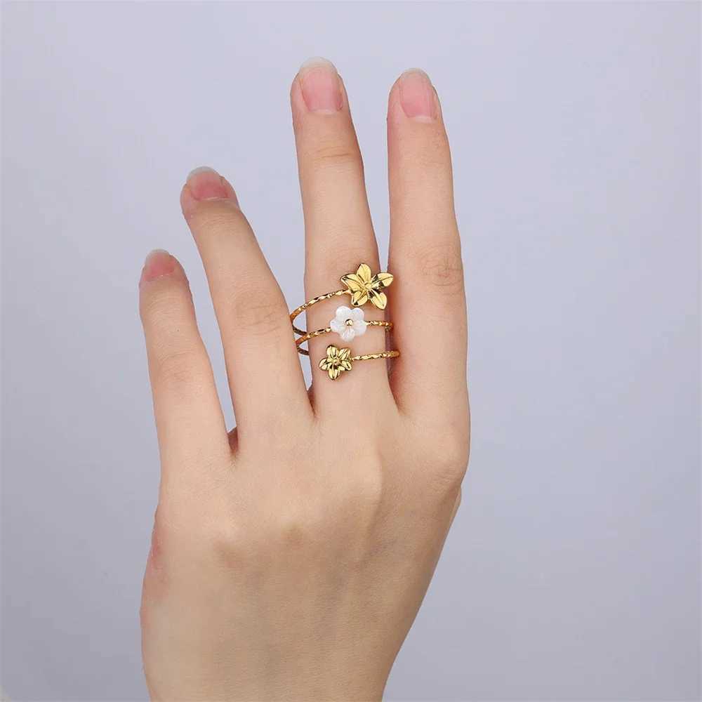 Delicate Stainless Steel Flower Open Rings For Wen Rantic Fem Finger Rings Party Wedding Fashion Jewelry Girls Gift 2024 X250220