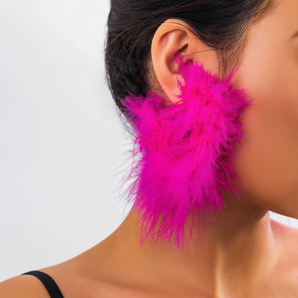 Exaggerated Party Short Style chcker Sweet Cool Feather with Ribbon and Plush, Small Female Necklace
