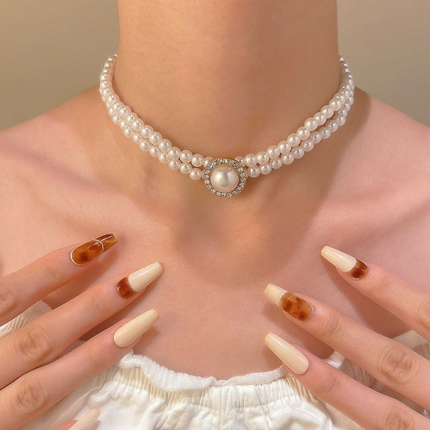 Pendant Necklaces New pearl jewelry set for womens fashion palace style multi-layer pearl necklace bracelet set H25219