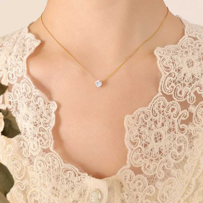 Simple Personalized Collaone Chain Jewelry Inset Single Zircon Stainl Steel Necklace Couples Niche Design Girls GiftXJ250219