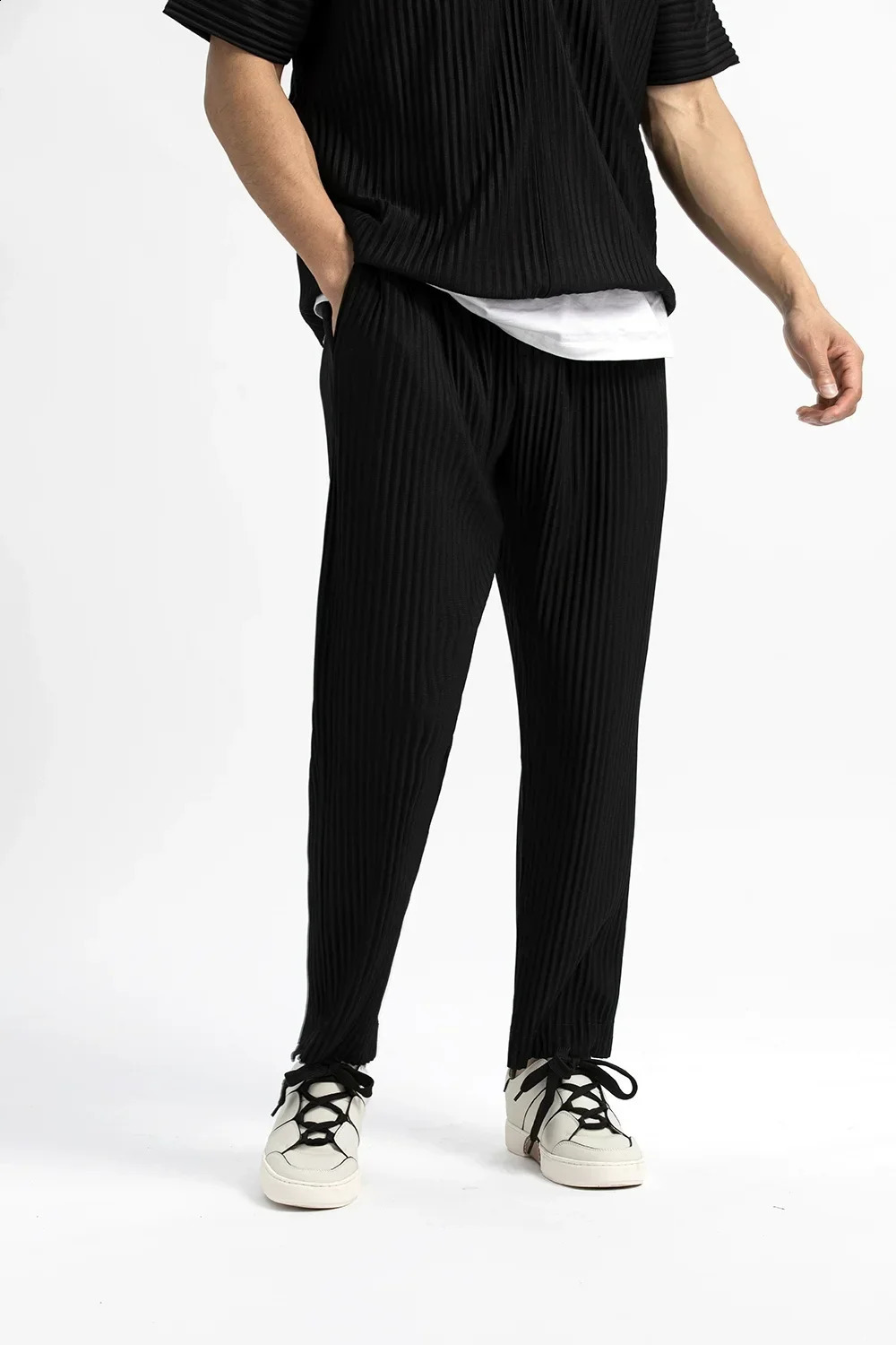 Miyake Pleated Pants For Men Casual Pants Men Japanese Streetwear Men Fashion Japanese Style Trousers Baggy Pants Wild Trousers 250220