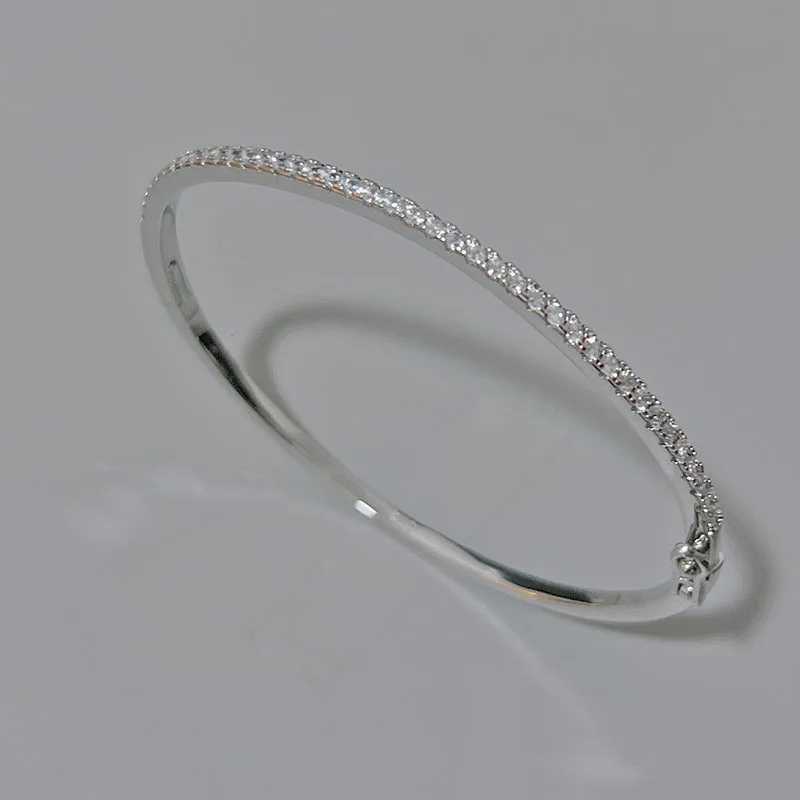 Bangle Hot Brand Pure 925 Sterling Silver Jewelry For Women Spikes Steam-punk A row Zircons Bangle Wedding Jewelry Around Rivet Bangle J250217 23TIZ