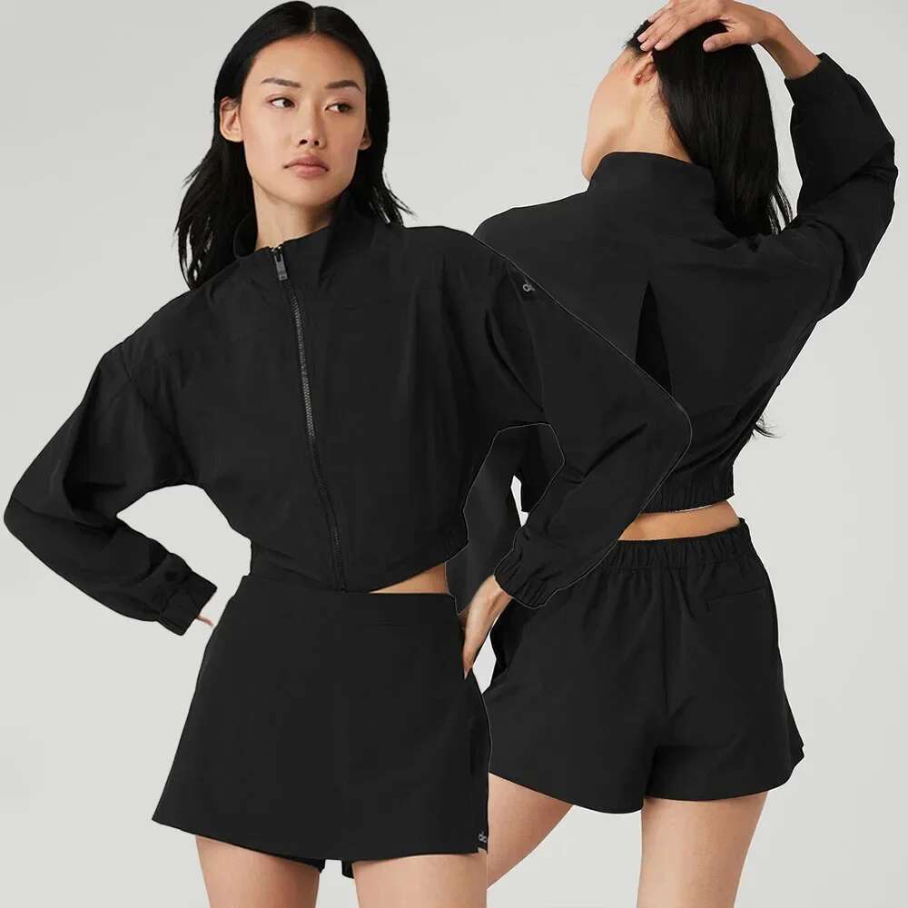 Sports Clubhouse Jacket Women's Yoga Short Jackets Slim Fit and Slimming Top Fiess Long Sleeved Cardigan