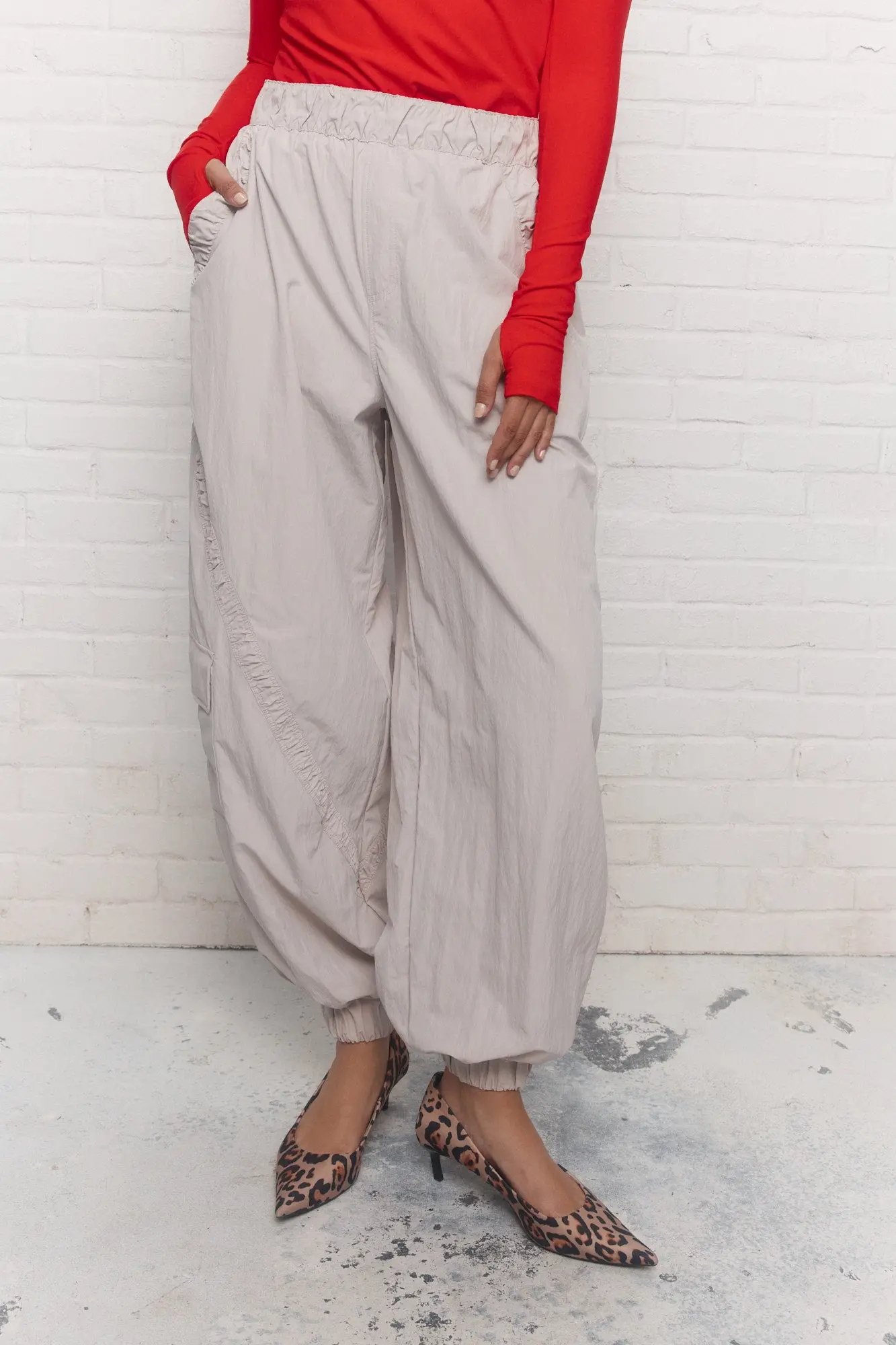 Stylish Loose Fit Pale Grey Trousers Pants with Pockets Elasticated Ankle Hem