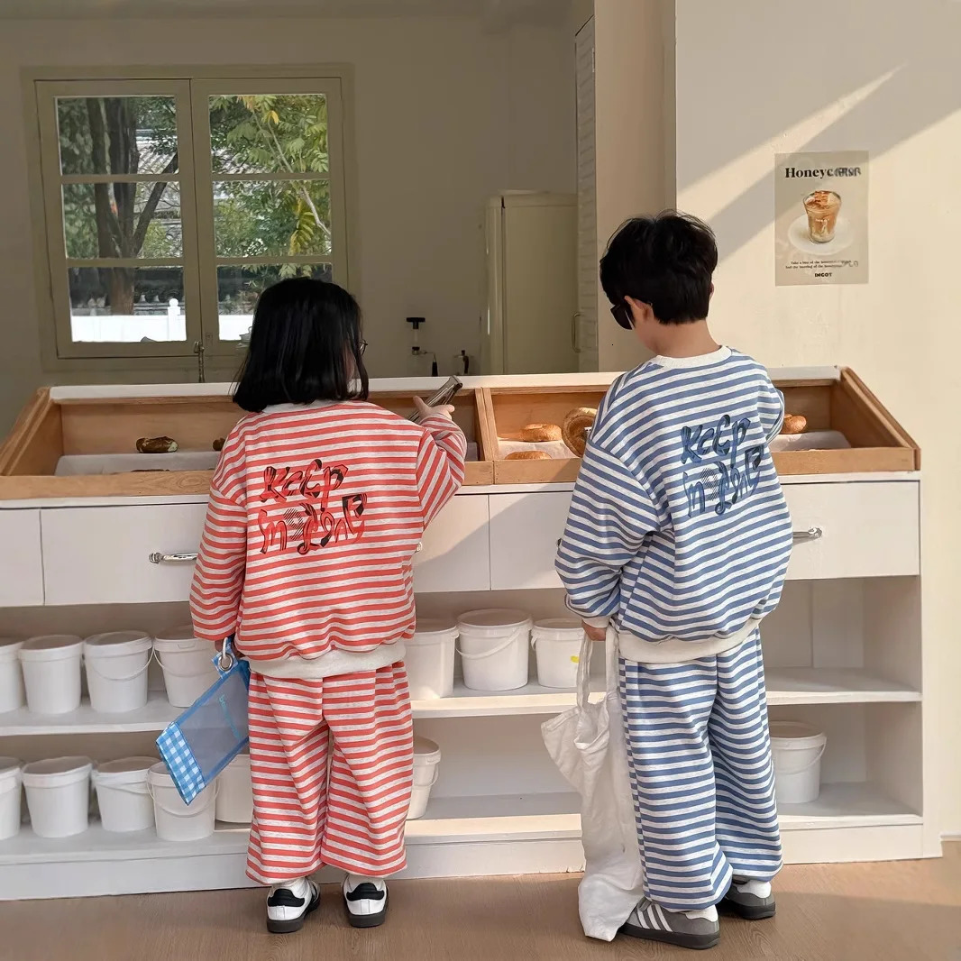 Ins Spring Children Girl 2PCS Clothes Set Letter Printed Stripe Long Sleeve Sweatshirt Suit Loose Sports Pant Kid Girl Tracksuit 250219